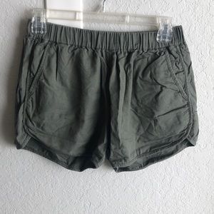 Madewell Pull-On Army Green Shorts